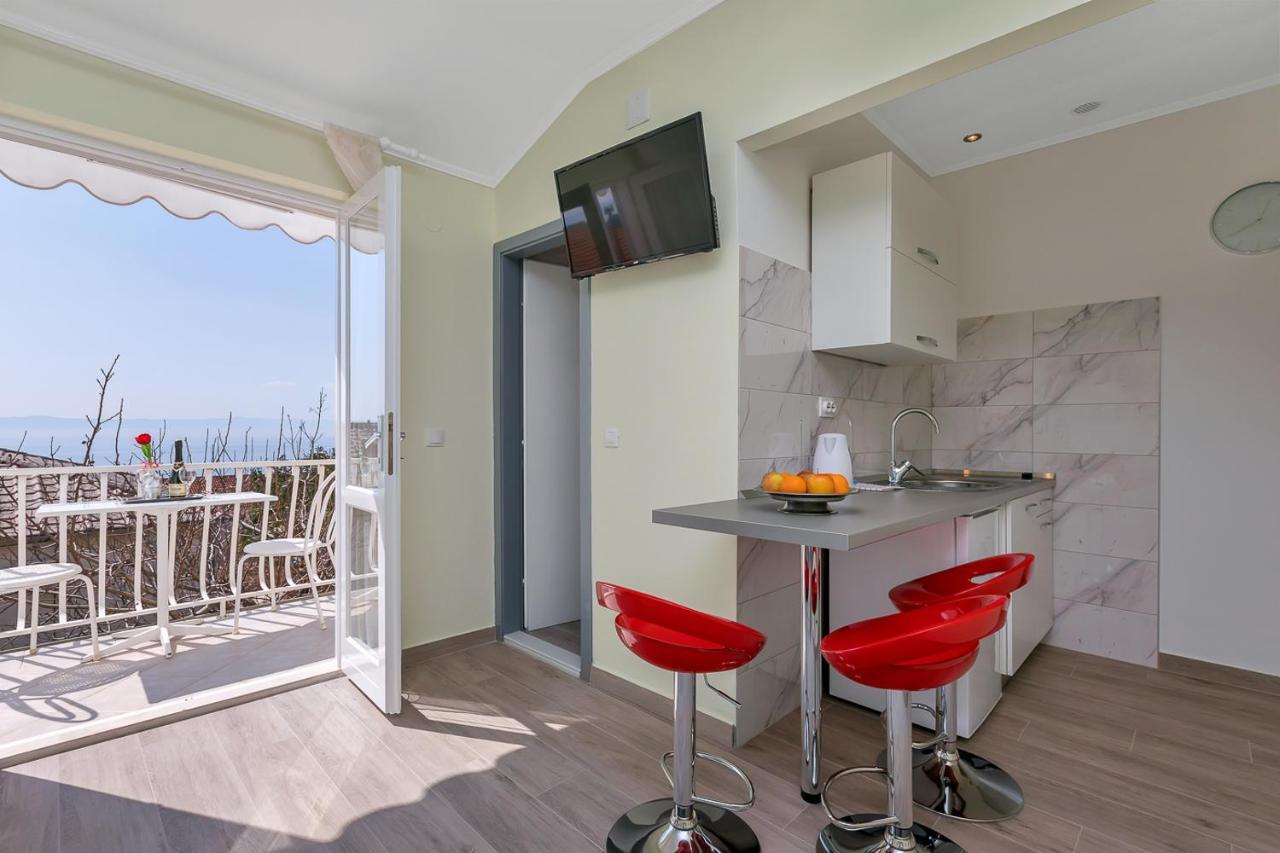 Apartment Nika & Karlo Makarska